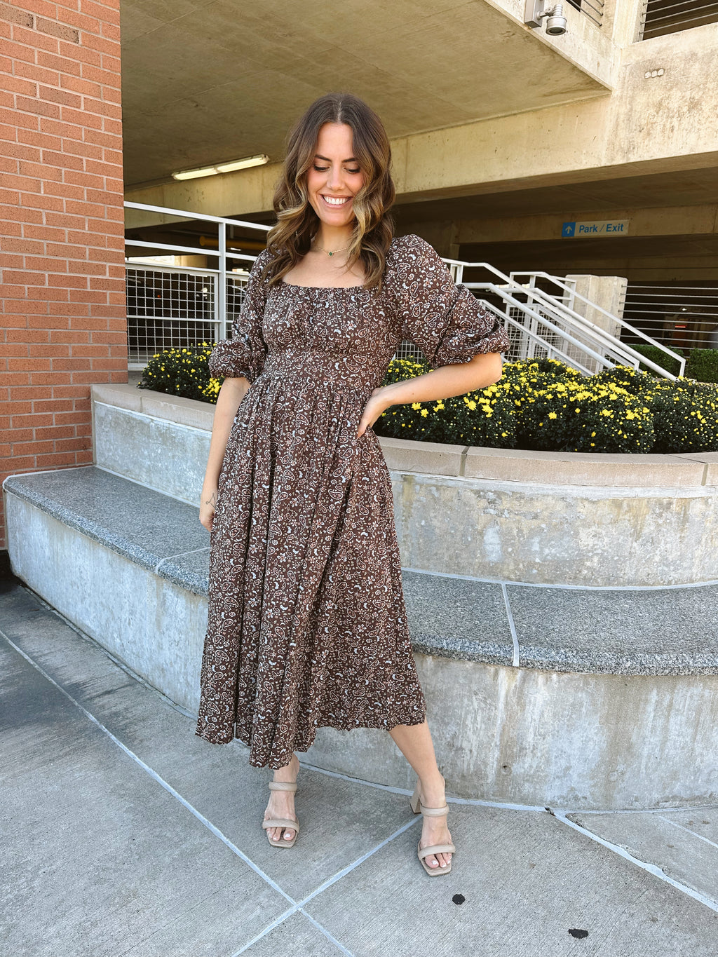 Chestnut Puff Sleeve Midi Dress