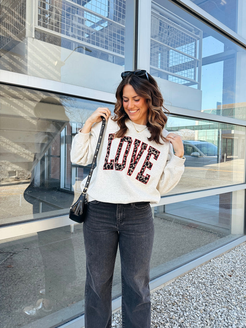 "LOVE" Pullover